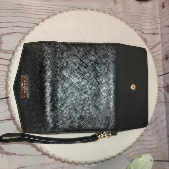 Kate Spade Black Saffiano Leather Wristlet Trifold Wallet - Picture 8 of 12